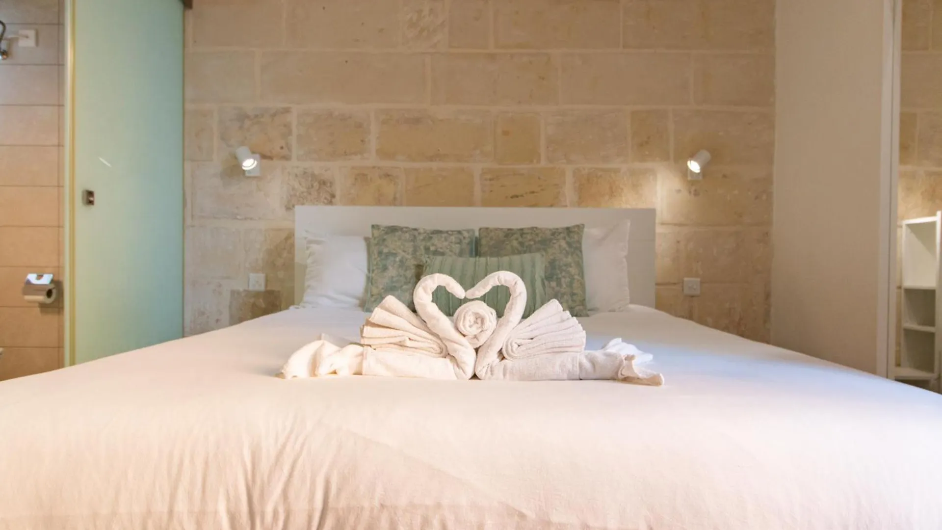 15 Main Gate Aparthotel Birgu